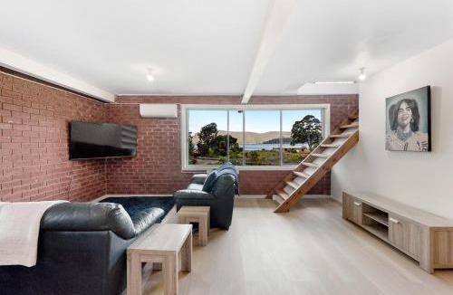 Adventure Bay House | Beach House at Quiet Corner