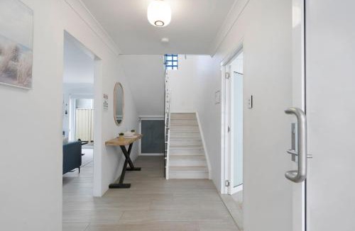 Toowoon Bay House | Beach House Ta Zott
