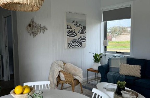 Scamander House | Beach Hut Scamander