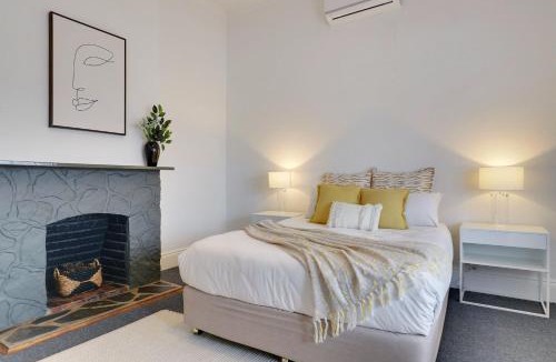 Glenelg South House | Beach & Pines Glenelg