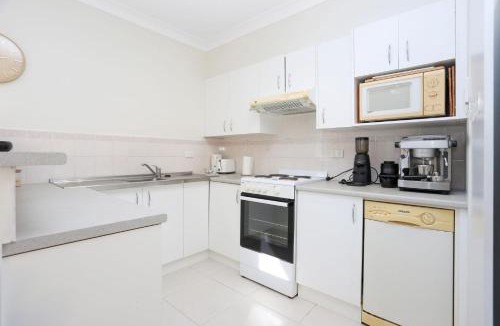 Hawks Nest House | Beach Road Bliss