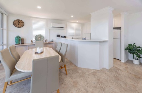 Tuncurry Apartment | Beach Street Oasis - Central Lake Views - Tuncurry