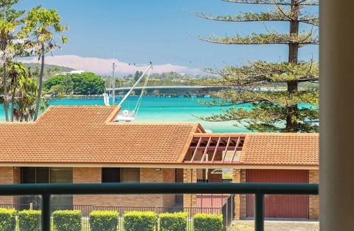 Tuncurry Apartment | Beach Street Oasis - Central Lake Views - Tuncurry