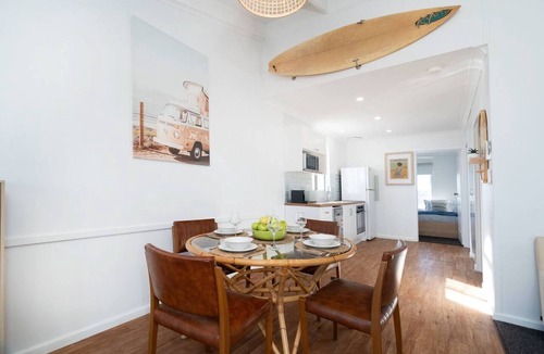 Scarborough Apartment | Beach Sunsets @Scarborough Beach!
