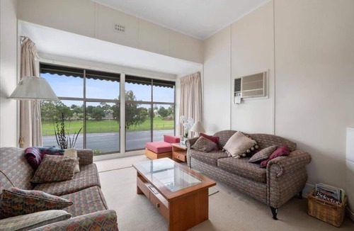 Bellarine Peninsula Cottage | Beach View Rippleside Home