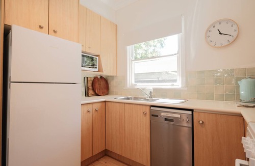 Pearl Beach House | Beach Vintage - the quintessential 1960's beach house just 150m from Pearl Beach