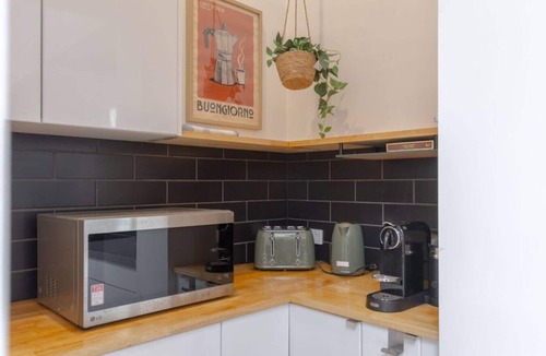 Torquay House | Beachbound on Rippleside