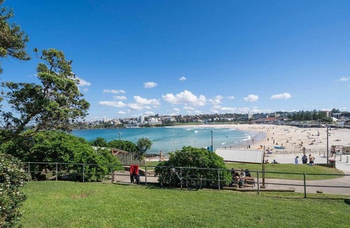 North Bondi Apartment | Beachfront Bondi Studio with Aircon