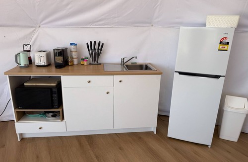 Minlacowie Apartment | Beachfront Dome- Eco-Friendly Glamping Dome! Linen provided!