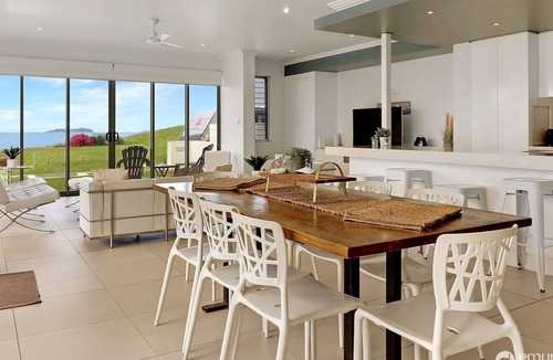 Emu Park House | Beachfront Emu Park With Pool