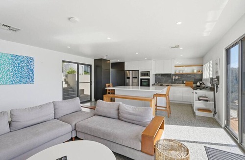 Opossum Bay House | Beachfront Escape + Hot Tub