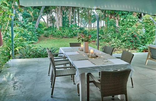 Bramston Beach House | Beachfront - 'Pippies on the Beach' @ Bramston