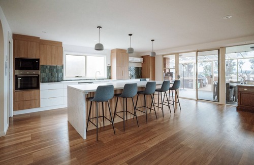 Greens Beach House | Beachfront Retreat with Direct Beach Access | Family Friendly