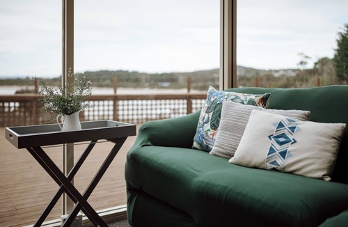 Greens Beach House | Beachfront Retreat with Direct Beach Access | Family Friendly