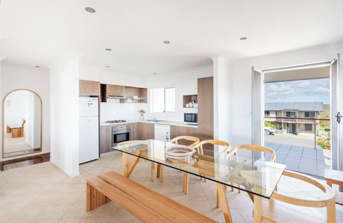 Angourie House | Beachies - Oceanstays