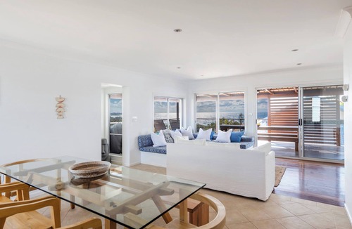 Angourie House | Beachies - Oceanstays