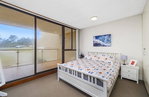 Port Macquarie Apartment | Beachpark 9 - Two Bedroom Unit Across The Road From Flynns Beach