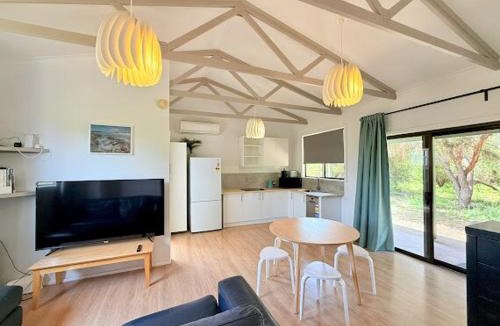 Island Beach Apartment | Beachside Cabin No 1 at Island Beach