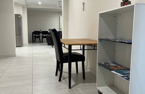 Ripon Apartment | Beachside & Jetty View 3 (Pirate Cave no view)