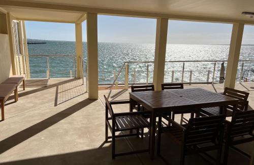 Ripon Apartment | Beachside & Jetty View 2 -Skippers Apartment