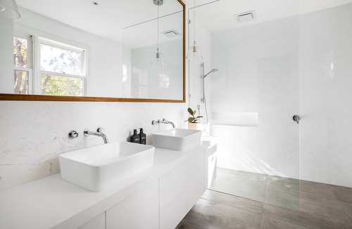 Frankston South House | Beachside Paradise: 4 BR, 4 BA House in Frankston South, Sleeps 9
