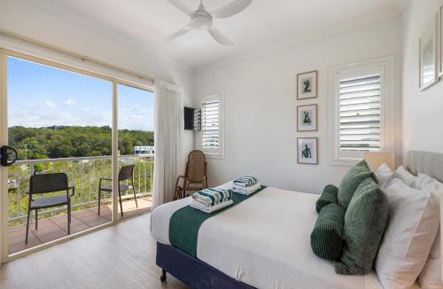 Alexandra Headland Apartment | Beachside Stay-Coastal Comfort at Alex Seaside Resort
