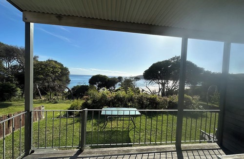 Pambula Beach Apartment | Beachside Units. Unit 2. 1 Bedroom