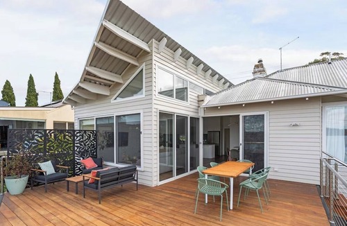 Beauty Point House | Beau Tide Retreat Beautifully Refreshed Tasmanian Escape
