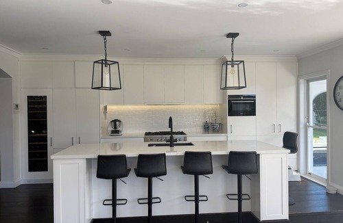 Mosman House | Beautiful Balmoral House 300m from the beach