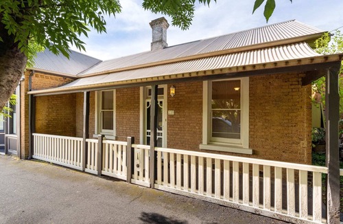 Orange East House | Beautiful Byng Cottage - CBD Location - Free Wifi