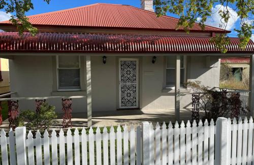 Orange East House | Beautiful comfortable cottage