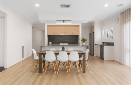 White Hills House | Beautiful Modern Home · Minutes from Bendigo CBD