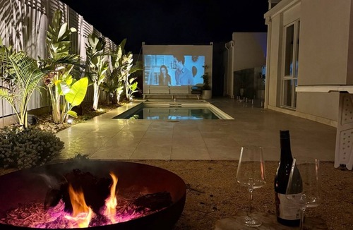 Blairgowrie House | Beige Beach House Blairgowrie