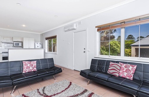Port Fairy House | Bella On Victoria - with ocean views