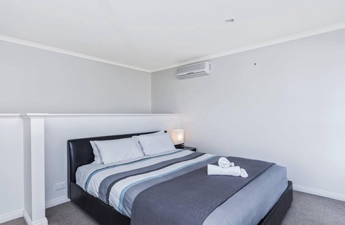 Port Fairy House | Bella On Victoria - with ocean views