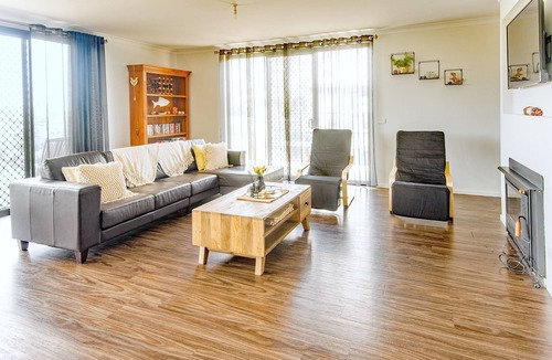 Mallacoota House | Bella Views Pet Friendly With Expansive Views