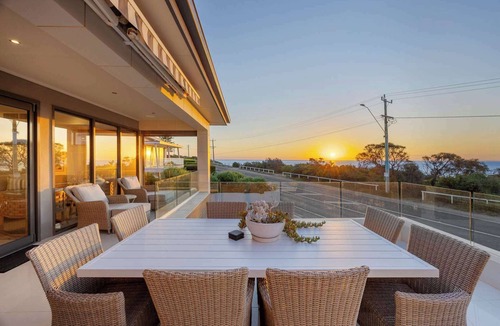 Mornington House | Bella Vista Mornington Esplanade