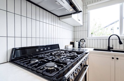 Portarlington House | Bellarine Retreat - Pet friendly - Sleeps 8! (499561)
