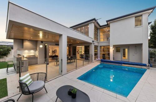 Henley Beach South House | Belle Escapes - The Anchorage on Henley