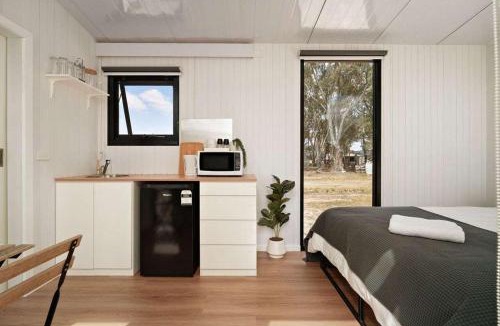 Stawell House | Bellellen Park 1 by Tiny Away