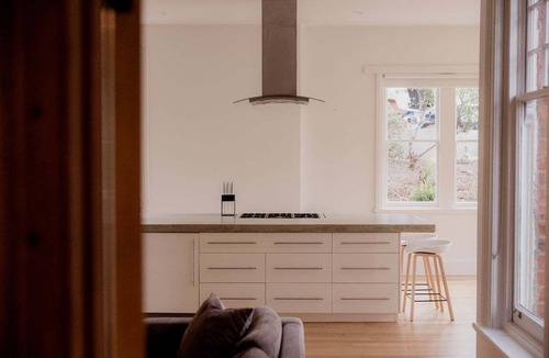 Bellerive House | Bellerive Bluff House | Spacious family home