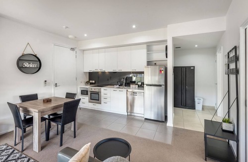 Bellerive Apartment | Bellerive Quay - 2 Bedroom - Free Parking - Bellerive