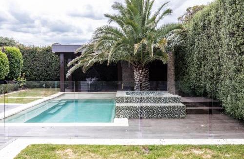 Tootgarook House | Bellini Bliss with Gas Heated Pool