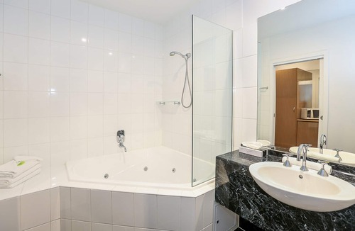 Geelong Hotel | Belmercer Motel