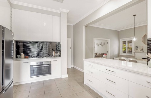 Kennington House | Bendigo Signature Accommodation on Ligar Street