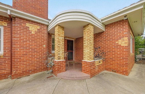 Kennington House | Bendigo Signature Accommodation on Ligar Street