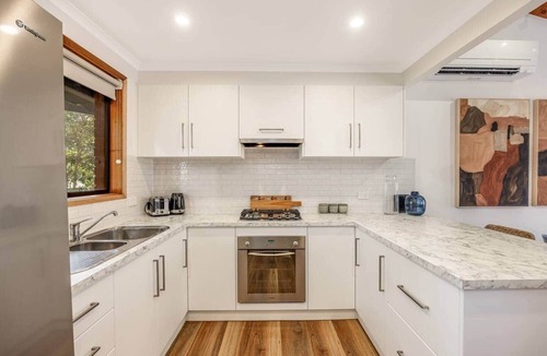 Strathdale House | Bendigo Signature Accommodation Nabilla Crescent