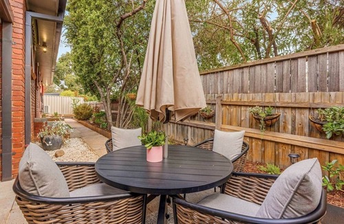 Strathdale House | Bendigo Signature Accommodation Nabilla Crescent