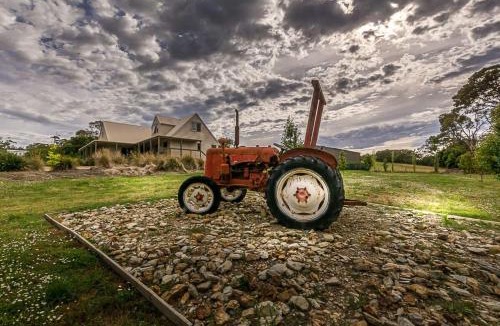 Fish Creek House | Benwerrin House Stay 3 Pay 2 Winter Special