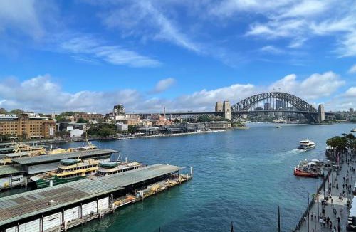 Sydney Central Business District Apartment | Best Sydney Harbour Bridge View! Luxury residence next to Opera House in the heart of CBD